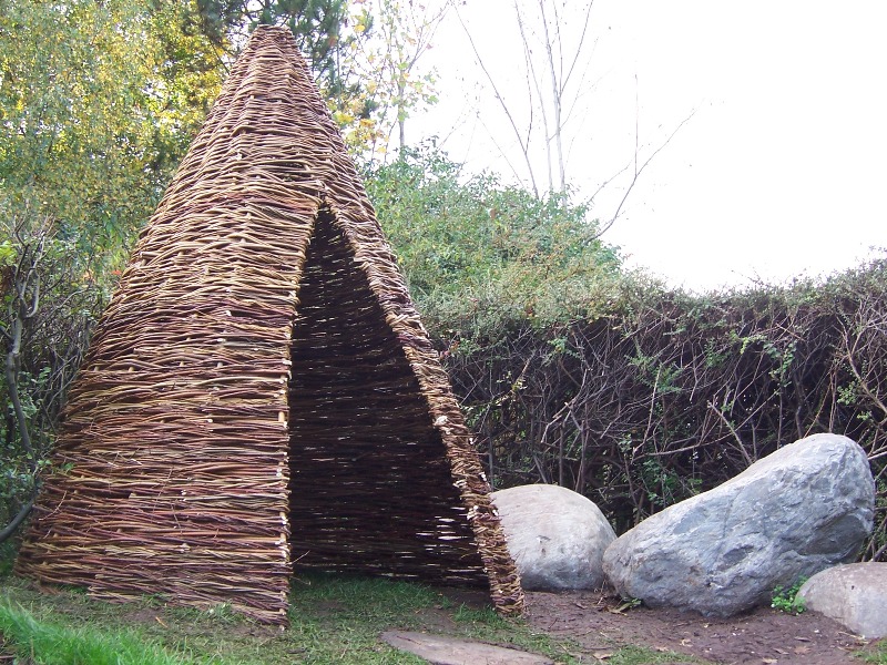 wigwam-angela-morley-garden-design